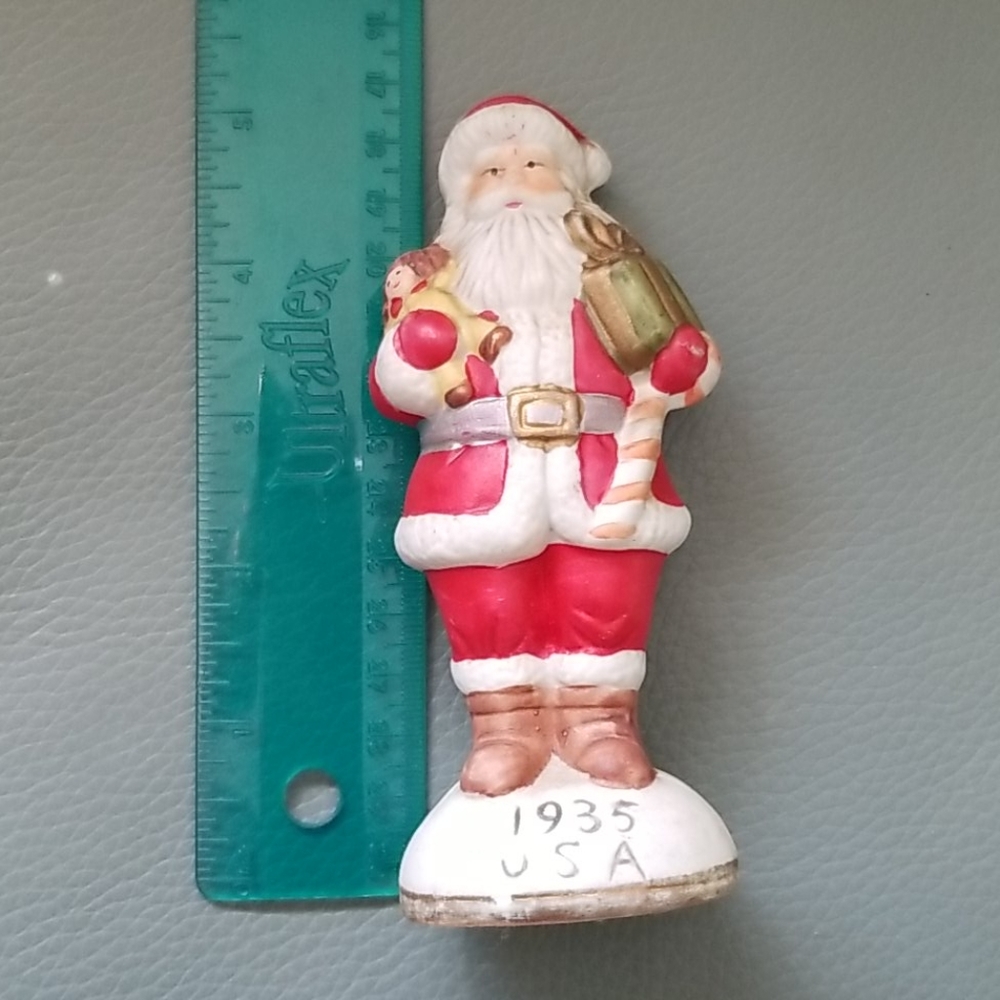 Porcelain vented Santa Claus